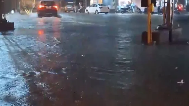 gujarat-weather-heavy-rain-likely-in-surat-valsad-other-regions-till-july-3-red-alert-issued